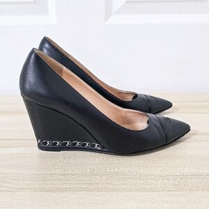 Chanel CC Cap Toe Black Leather Chain Link Wedge Pumps Size EU38/US 7.5-8